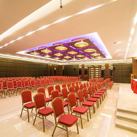 Hotel Vivera Grande Dindigul Kültér fotó